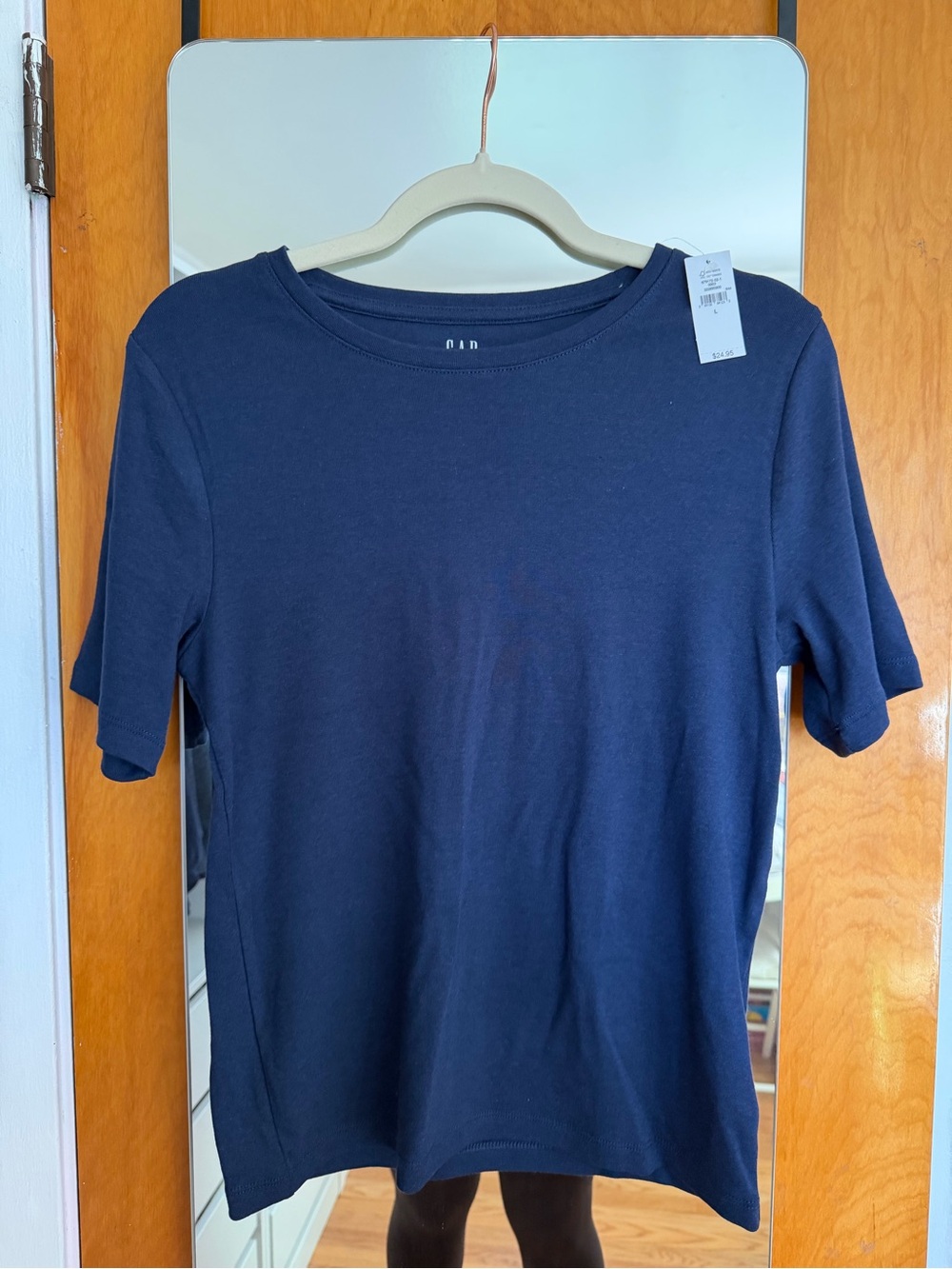 GAP Women’s Navy Short-Sleeve Crew Neck T-Shirt